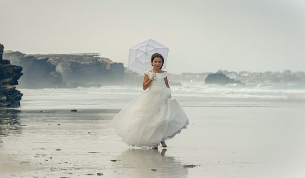 Sesión de comunión fotógrafo fotografía reportaje sesión comunión playa Lugo Galicia